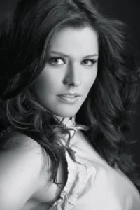 Alejandra Lazcano...Diana Soriano